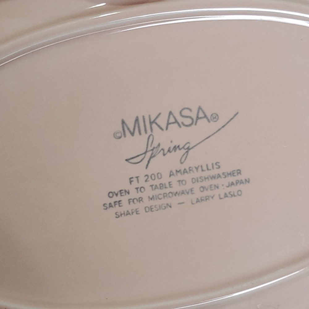Vintage MIKASA gravy boat and butter dish - Picture 10 of 11
